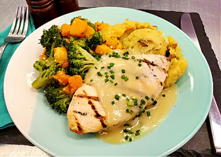 Grilled Chicken Mustard-Chive Sauce